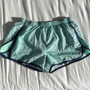 Under Armour Shorts with Lining - teal & navy